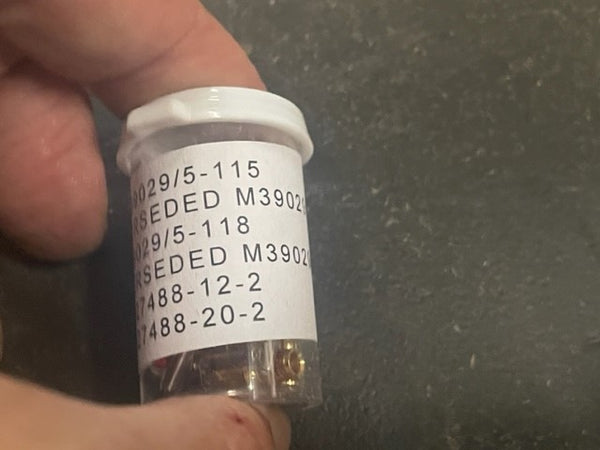 Amphenol M83723/77R2025N Electrical Plug Connector NSN:5935-01-044-9596