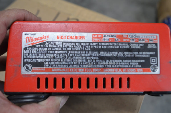 Milwaukee 48-59-0255 NiCd AC Charger One Hour NSN:6130-01-565-2348
