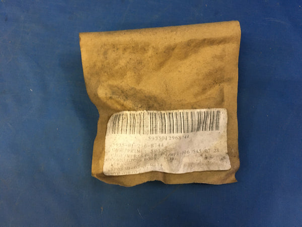 Daimler 006-545-07-28 Electrical Plug Connector Body NSN:5935-01-296-8744