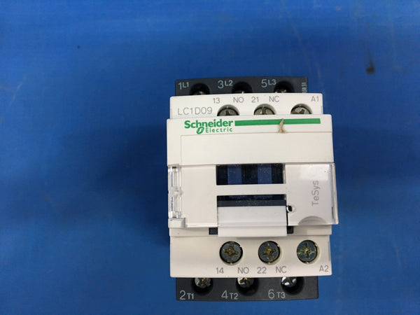 Schneider Electric Magnetic Contactor,P/N:LC1D09B7, 9 Amps, 24V, 50/60Hz
