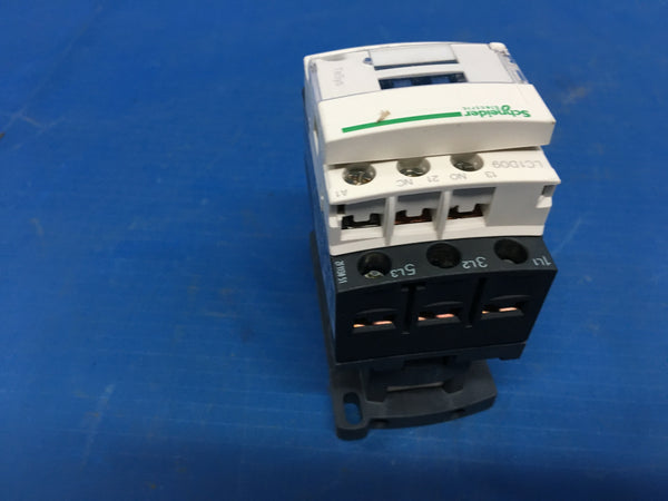 Schneider Electric Magnetic Contactor,P/N:LC1D09B7, 9 Amps, 24V, 50/60Hz