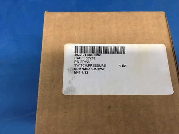 Square D Pumptrol 40 psi 60 psi Pressure Switch  P/N:9013FYG2J24MI NSN:5930-01-586-3692