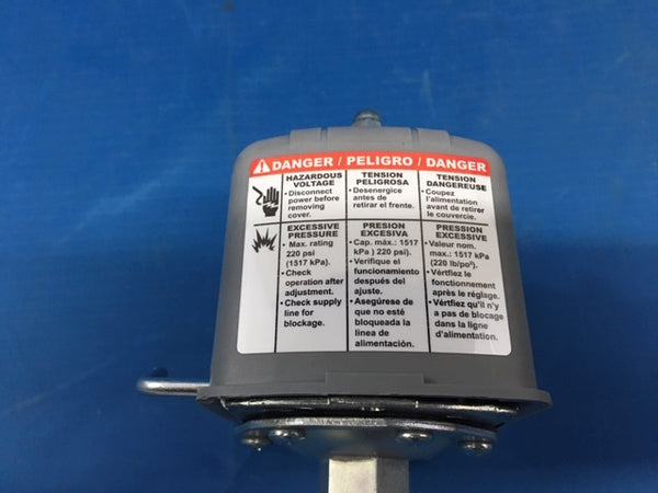Square D Pumptrol 40 psi 60 psi Pressure Switch  P/N:9013FYG2J24MI NSN:5930-01-586-3692