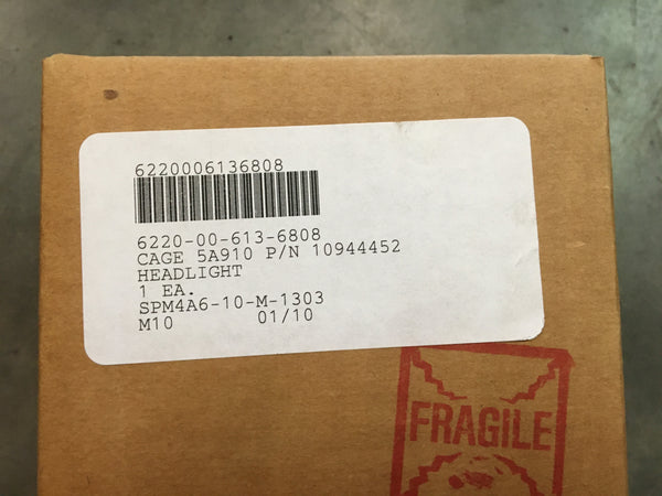NOS 28V US Army Tank Automotive Command Headlight NSN:6220-00-613-6808 Model:10944452