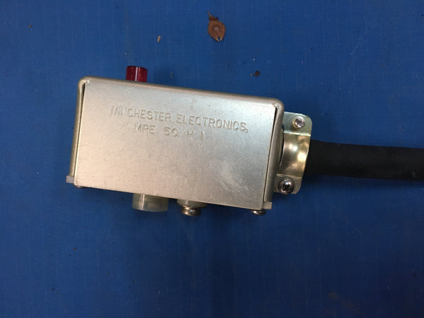 NOS Raytheon Battery Charger for Scope Shield Phase I NSN:6130-01-288-0653 Model: 565604-803